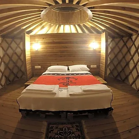 Hotel Chakra Kabak Cedit